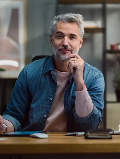 mature man with healthy eyes